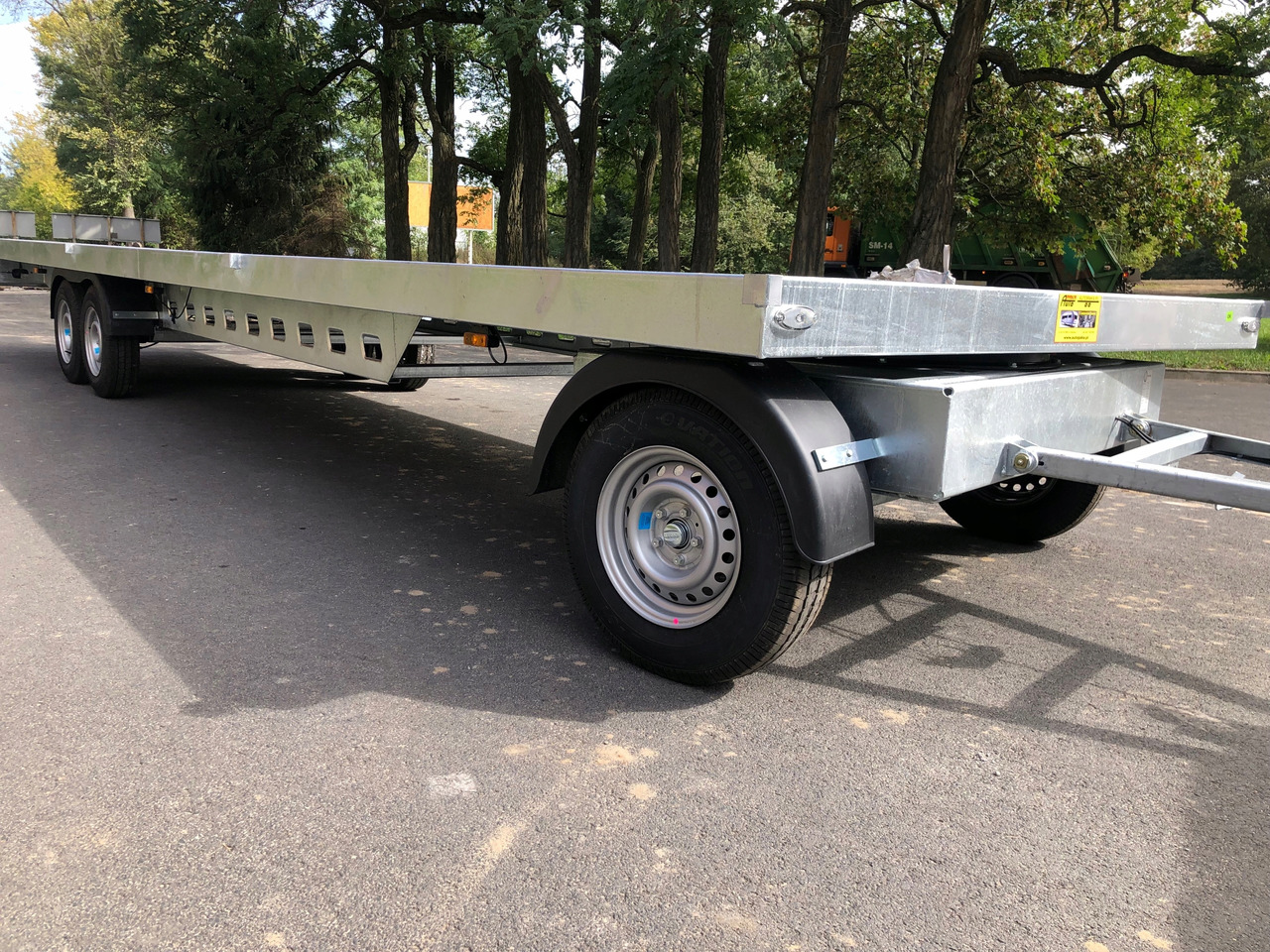 PRZYCZEPA OBROTNICA PLATFORMA 8m 3500 KG / TURNTABLE PLATFORM TRAILER 8m 3500 KG - مقطورات مسطحة: صورة 5 PRZYCZEPA OBROTNICA PLATFORMA 8m 3500 KG / TURNTABLE PLATFORM TRAILER 8m 3500 KG - مقطورات مسطحة: صورة 5