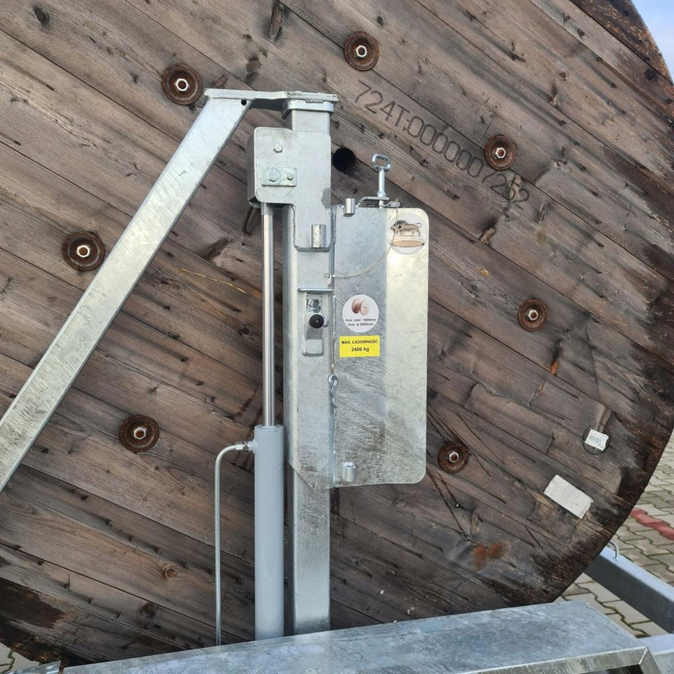 PRZYCZEPA SŁUPOWA KABLOWA PRZEWÓZ KABLI 3500 KG / POLE CABLE TRAILER FOR CABLE TRANSPORT 3500 KG - مقطورة بكرة الكابل: صورة 4 PRZYCZEPA SŁUPOWA KABLOWA PRZEWÓZ KABLI 3500 KG / POLE CABLE TRAILER FOR CABLE TRANSPORT 3500 KG - مقطورة بكرة الكابل: صورة 4