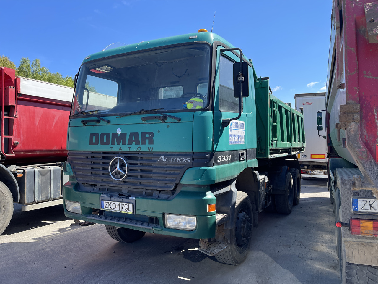 MERCEDES-BENZ Actros 3331 - شاحنة قلاب: صورة 1 MERCEDES-BENZ Actros 3331 - شاحنة قلاب: صورة 1