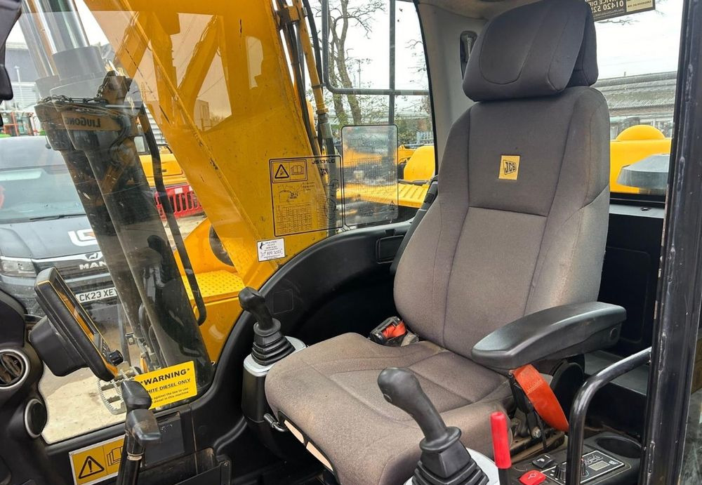 حفار زاحف JCB 131 LC: صورة 8
