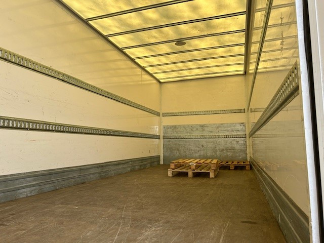 شاحنة Renault Trucks D: صورة 6