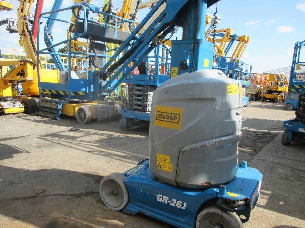 Genie GR 26 J - مرفاع بصاري عمودي: صورة 4 Genie GR 26 J - مرفاع بصاري عمودي: صورة 4