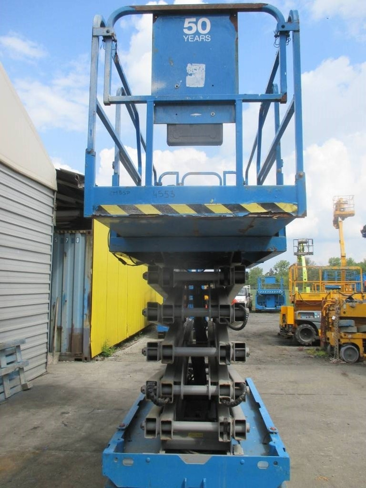 Genie GS 4047 - مرفاع مقصي: صورة 3 Genie GS 4047 - مرفاع مقصي: صورة 3