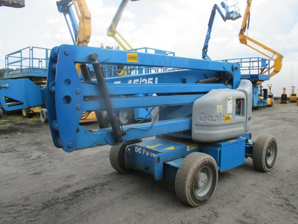 Genie Z 45/25 J DC - مرفاع مفصلي: صورة 3 Genie Z 45/25 J DC - مرفاع مفصلي: صورة 3