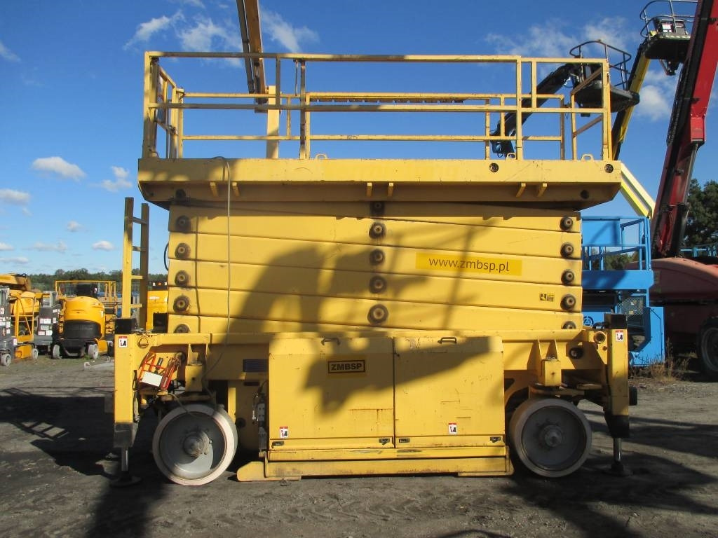 HAB S225-12E4WD - مرفاع مقصي: صورة 2 HAB S225-12E4WD - مرفاع مقصي: صورة 2