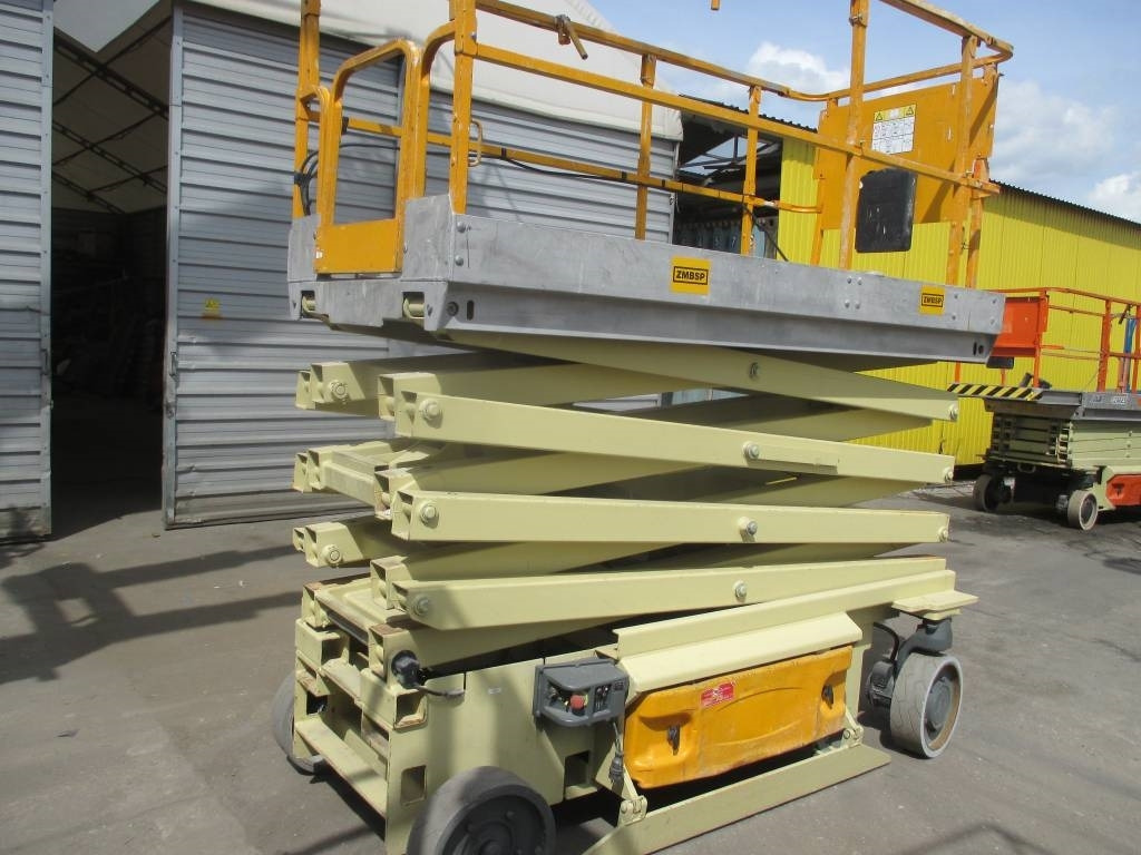 JLG 3246 ES - مرفاع مقصي: صورة 2 JLG 3246 ES - مرفاع مقصي: صورة 2