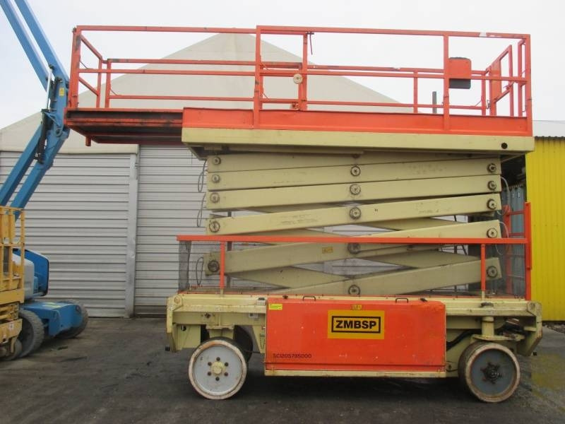 JLG Liftlux 180-12 - مرفاع مقصي: صورة 1 JLG Liftlux 180-12 - مرفاع مقصي: صورة 1