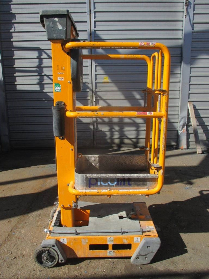 JLG Pecolift - مرفاع بصاري عمودي: صورة 1 JLG Pecolift - مرفاع بصاري عمودي: صورة 1