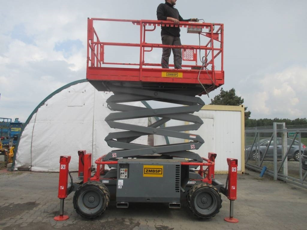 SkyJack SJ 6832 RT - مرفاع مقصي: صورة 1 SkyJack SJ 6832 RT - مرفاع مقصي: صورة 1