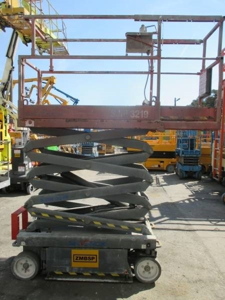 SkyJack SJ III 3219 - مرفاع مقصي: صورة 5 SkyJack SJ III 3219 - مرفاع مقصي: صورة 5