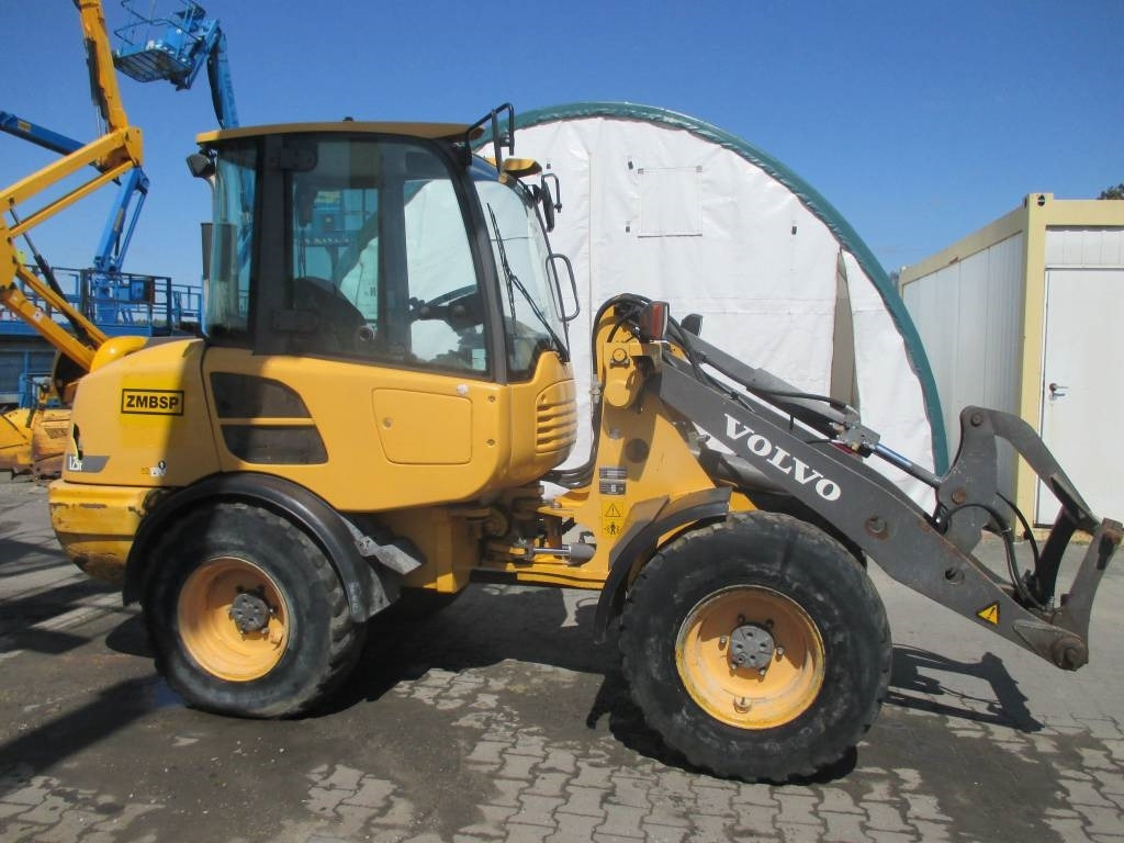 Volvo L 25 F - اللودر بعجل: صورة 1 Volvo L 25 F - اللودر بعجل: صورة 1