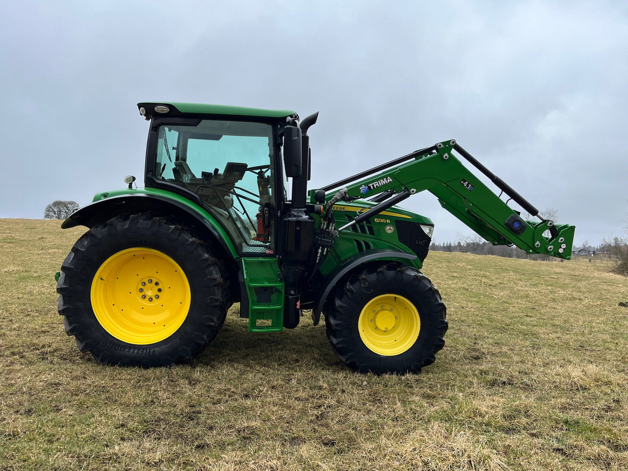 John Deere 6120R - جرار: صورة 2 John Deere 6120R - جرار: صورة 2