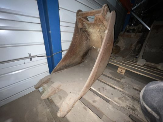 Godet de tranchée MBI AR70 - بكت حفار: صورة 2 Godet de tranchée MBI AR70 - بكت حفار: صورة 2