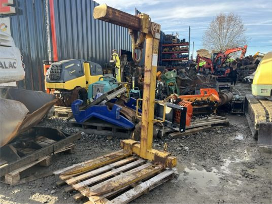 Lève palettes secatol - 850€ NET - آلات أخرى: صورة 2 Lève palettes secatol - 850€ NET - آلات أخرى: صورة 2