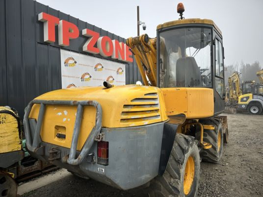 Mecalac 12MXT à 14900 Euros HT - حفار ذو عجلات: صورة 3 Mecalac 12MXT à 14900 Euros HT - حفار ذو عجلات: صورة 3