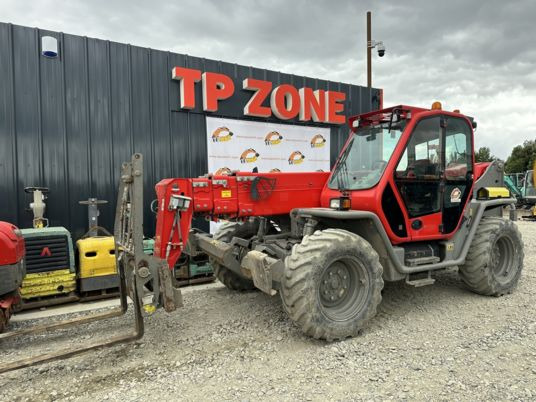 آلة رفع ونقل تلسكوبية Merlo P40.17 - Caméra - Fourches - 4T - 17M: صورة 9 آلة رفع ونقل تلسكوبية Merlo P40.17 - Caméra - Fourches - 4T - 17M: صورة 9