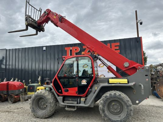 آلة رفع ونقل تلسكوبية Merlo P40.17 - Caméra - Fourches - 4T - 17M: صورة 6 آلة رفع ونقل تلسكوبية Merlo P40.17 - Caméra - Fourches - 4T - 17M: صورة 6