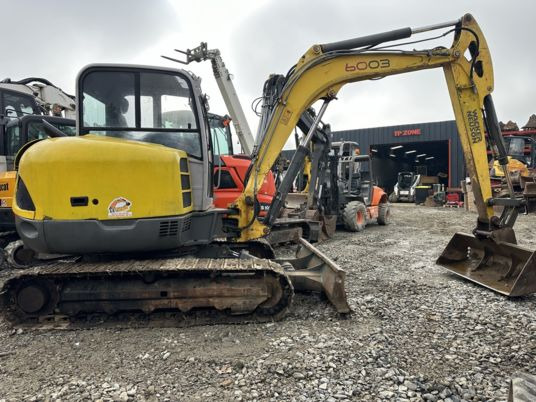 Neuson 6003 RD à 18500€ HT - حفار صغير: صورة 1 Neuson 6003 RD à 18500€ HT - حفار صغير: صورة 1