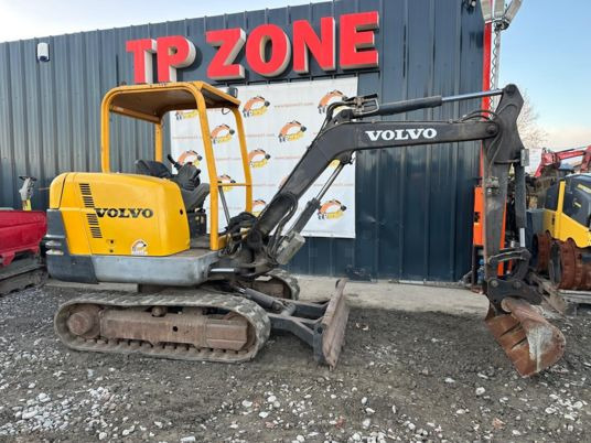 حفار صغير Volvo EC25 à 14 900 € HT: صورة 7 حفار صغير Volvo EC25 à 14 900 € HT: صورة 7