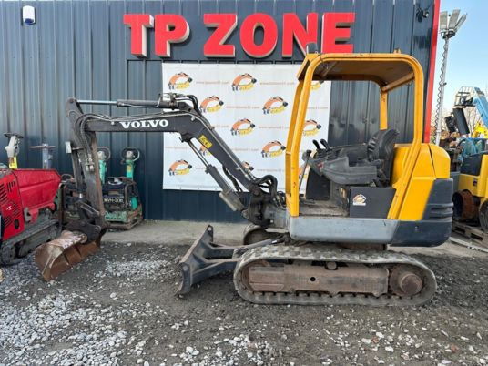 Volvo EC25 à 14 900 € HT - حفار صغير: صورة 2 Volvo EC25 à 14 900 € HT - حفار صغير: صورة 2