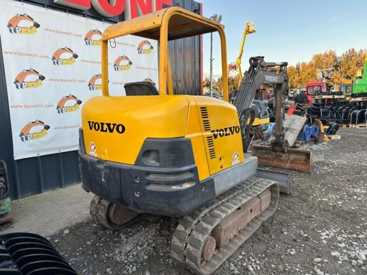 حفار صغير Volvo EC25 à 14 900 € HT: صورة 19 حفار صغير Volvo EC25 à 14 900 € HT: صورة 19