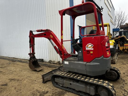 Volvo ECR25D Canopy - حفار صغير: صورة 4 Volvo ECR25D Canopy - حفار صغير: صورة 4