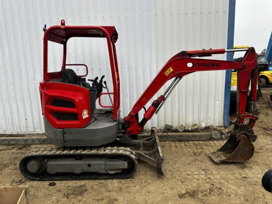Volvo ECR25D Canopy - حفار صغير: صورة 5 Volvo ECR25D Canopy - حفار صغير: صورة 5