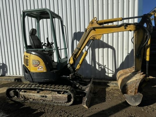 Yanmar VIO25-4 Canopy - حفار صغير: صورة 1 Yanmar VIO25-4 Canopy - حفار صغير: صورة 1