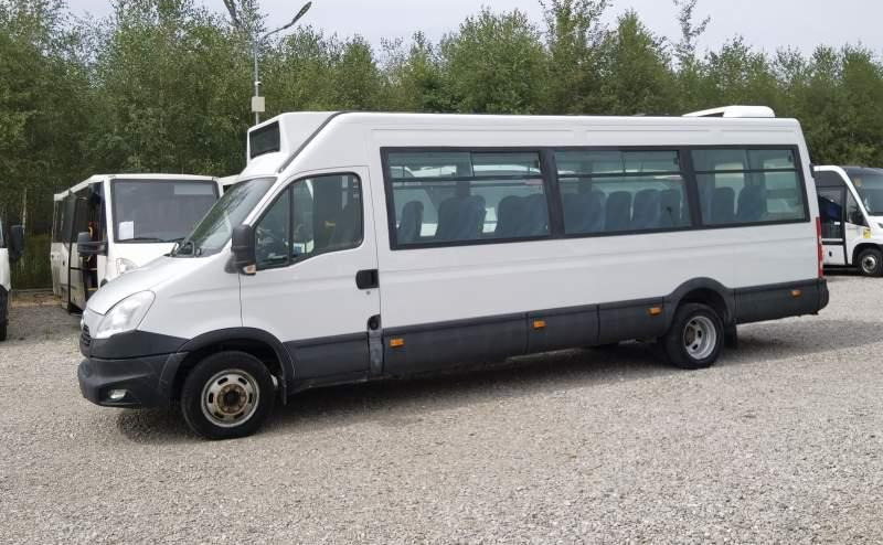 Iveco Daily 23 *NOWY SILNIK* 2 SZTUKI*, klima, winda - حافلة الضواحي: صورة 4 Iveco Daily 23 *NOWY SILNIK* 2 SZTUKI*, klima, winda - حافلة الضواحي: صورة 4