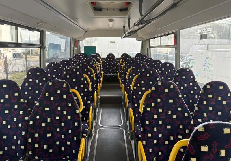 Mercedes-Benz Intouro 12 m crossway recreo, - حافلة الضواحي: صورة 2 Mercedes-Benz Intouro 12 m crossway recreo, - حافلة الضواحي: صورة 2