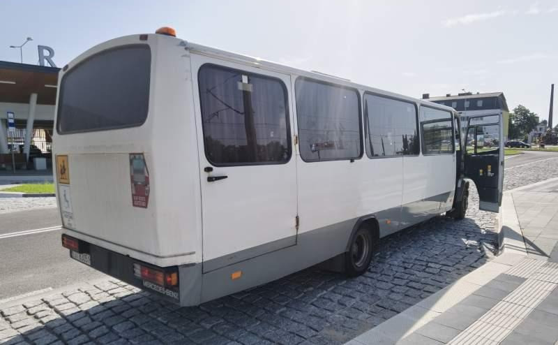 Mercedes-Benz Vario 814D 38+12 - حافلة الضواحي: صورة 3 Mercedes-Benz Vario 814D 38+12 - حافلة الضواحي: صورة 3