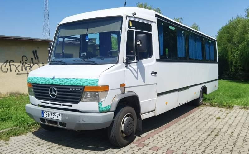 Mercedes-Benz Vario 814D 38+12 - حافلة الضواحي: صورة 1 Mercedes-Benz Vario 814D 38+12 - حافلة الضواحي: صورة 1