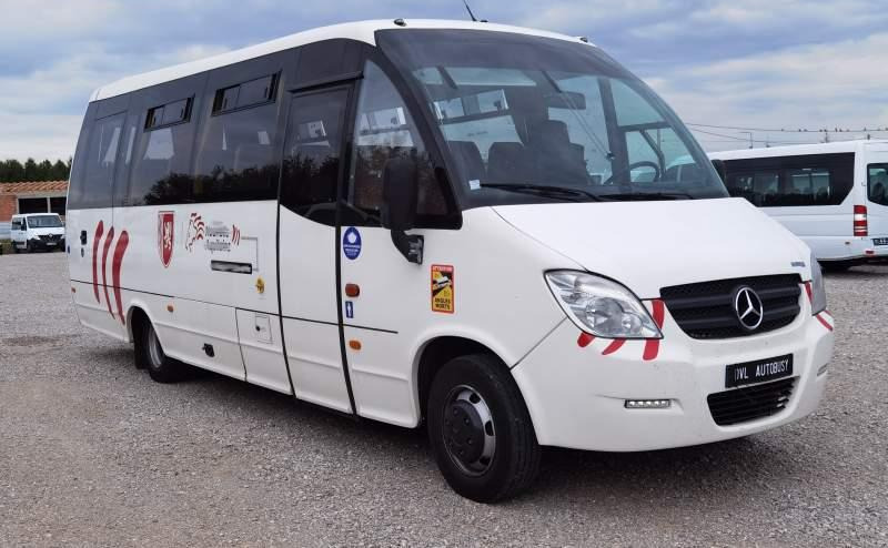 حافلة الضواحي Mercedes-Benz WING VARIO 34 euro 5 *klimatyzacja*webasto*winda: صورة 1