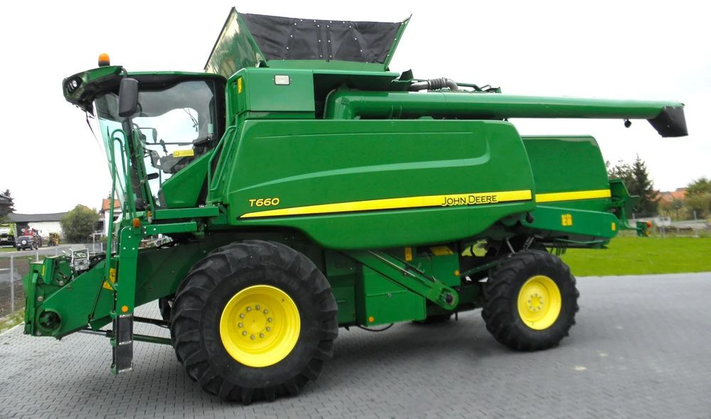 John Deere T660 2014 Rok, heder 7,6m, 2700 mtg na silniku, Najbogatsza Wersja, Nie Malowany, Stan Idealny - حصادة: صورة 3 John Deere T660 2014 Rok, heder 7,6m, 2700 mtg na silniku, Najbogatsza Wersja, Nie Malowany, Stan Idealny - حصادة: صورة 3