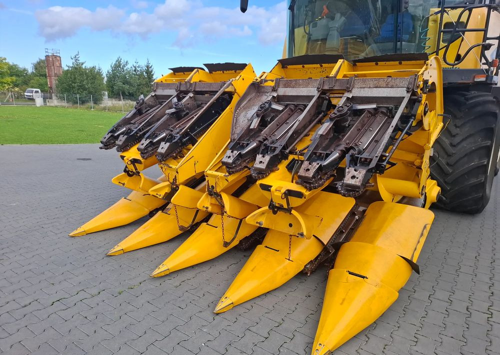 New Holland 8-75 2012 Rok, Przystawka do kukurydzy , Nie malowana, Stan Idealny - حصادة ذرة: صورة 3 New Holland 8-75 2012 Rok, Przystawka do kukurydzy , Nie malowana, Stan Idealny - حصادة ذرة: صورة 3