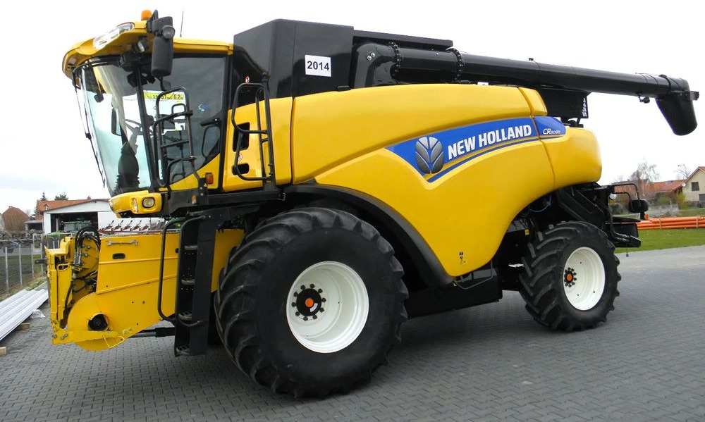New Holland CR9080 2013 Rok , heder Varifeed 9,15m, Nowsza Wersja, Nie Malowany, Stan Idealny - حصادة: صورة 3 New Holland CR9080 2013 Rok , heder Varifeed 9,15m, Nowsza Wersja, Nie Malowany, Stan Idealny - حصادة: صورة 3