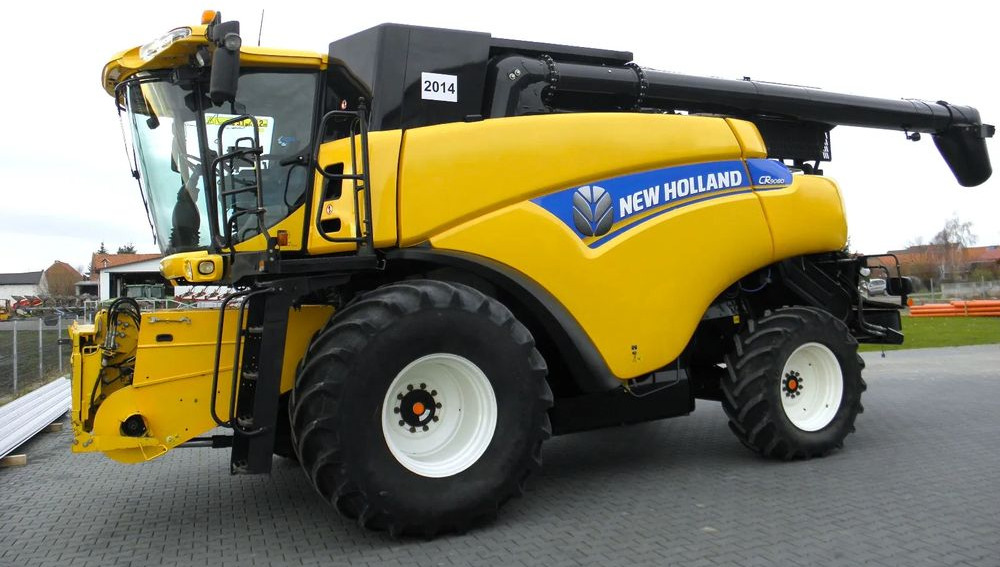 New Holland CR9080 2013 Rok , heder Varifeed 9,15m, Nowsza Wersja, Nie Malowany, Stan Idealny - حصادة: صورة 1 New Holland CR9080 2013 Rok , heder Varifeed 9,15m, Nowsza Wersja, Nie Malowany, Stan Idealny - حصادة: صورة 1