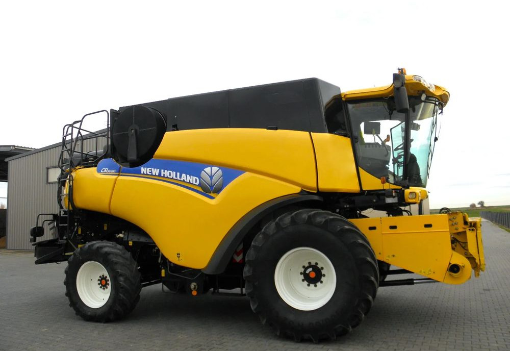 New Holland CR9080 2013 Rok , heder Varifeed 9,15m, Nowsza Wersja, Nie Malowany, Stan Idealny - حصادة: صورة 2 New Holland CR9080 2013 Rok , heder Varifeed 9,15m, Nowsza Wersja, Nie Malowany, Stan Idealny - حصادة: صورة 2