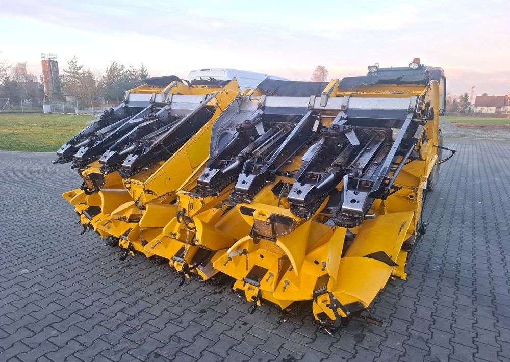 New Holland Przystawka Do Kukurydzy New Holland 8-75 8 rzedowa, 2013 Rok, Nie mlaowana, Stan Idealny - حصادة ذرة: صورة 3 New Holland Przystawka Do Kukurydzy New Holland 8-75 8 rzedowa, 2013 Rok, Nie mlaowana, Stan Idealny - حصادة ذرة: صورة 3