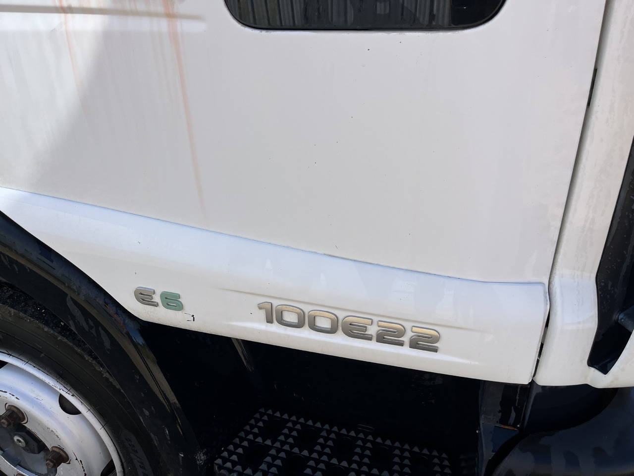 Iveco Eurocargo 100E22 caisse double cabine 7 places - شاحنة صندوقية: صورة 4 Iveco Eurocargo 100E22 caisse double cabine 7 places - شاحنة صندوقية: صورة 4