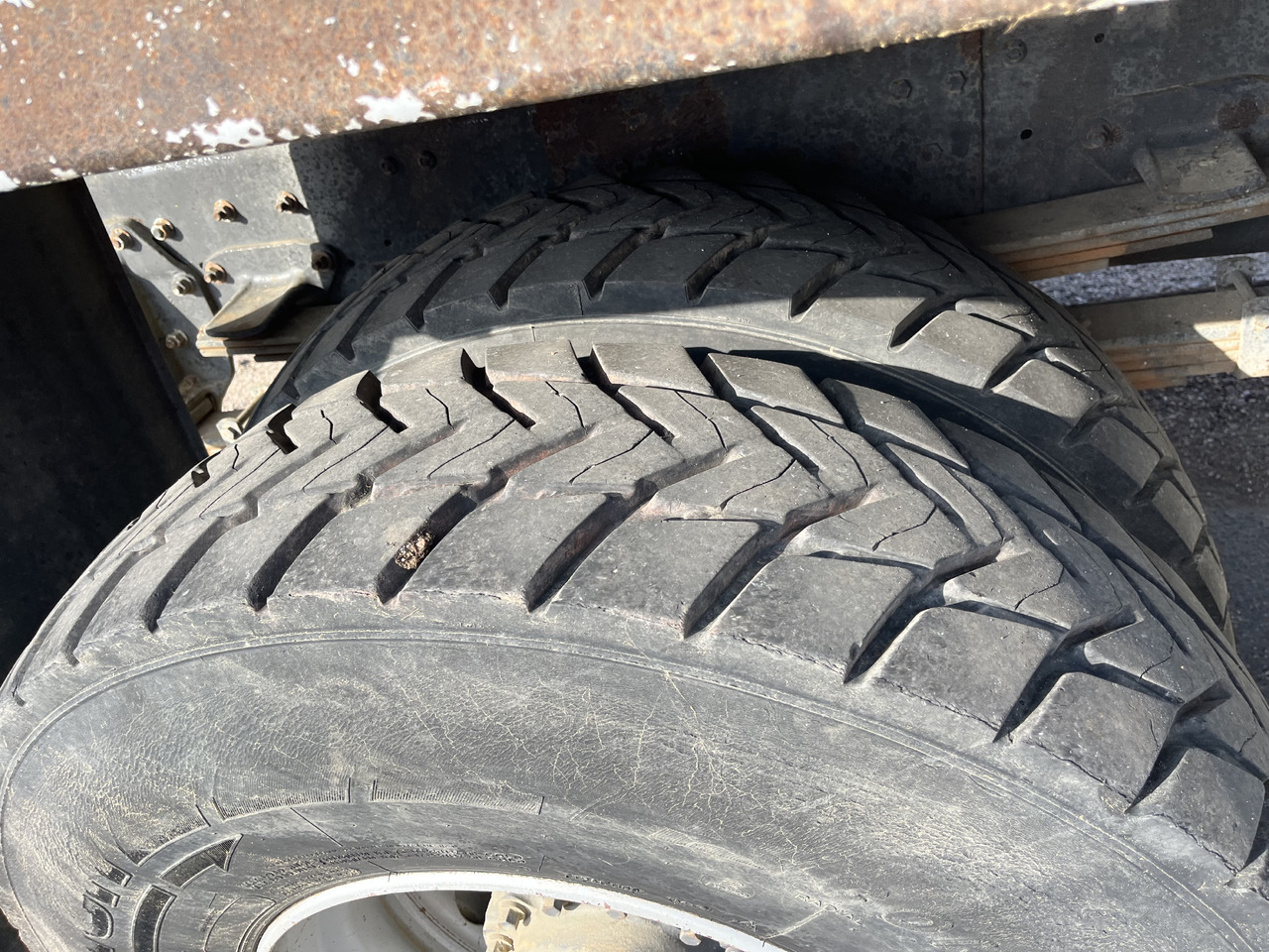 تأجير RENAULT Kerax 370dci 4x4 plateau grue Palfinger pk29002 RENAULT Kerax 370dci 4x4 plateau grue Palfinger pk29002: صورة 12 تأجير RENAULT Kerax 370dci 4x4 plateau grue Palfinger pk29002 RENAULT Kerax 370dci 4x4 plateau grue Palfinger pk29002: صورة 12