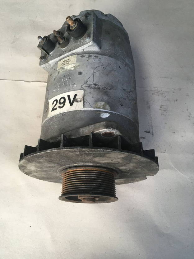 Bosch Bosch Lichtmaschine 180A 28V Bosch 0120689536 Generator Lima 0120689589 - مبادل: صورة 1 Bosch Bosch Lichtmaschine 180A 28V Bosch 0120689536 Generator Lima 0120689589 - مبادل: صورة 1