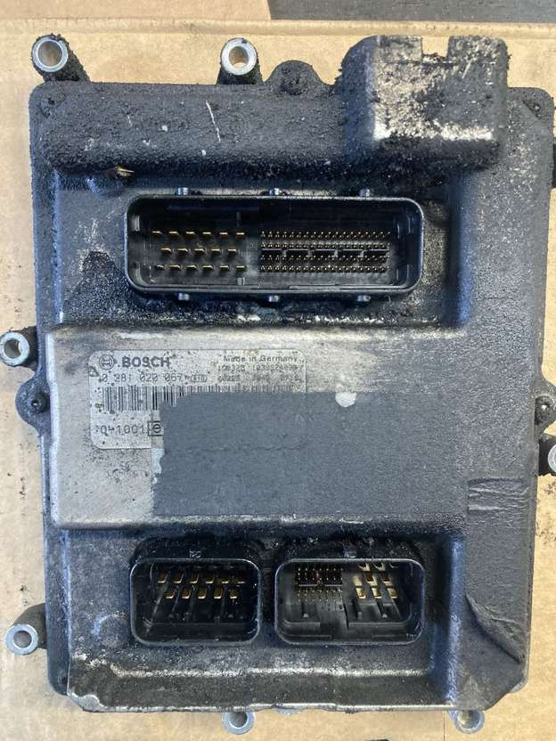 MAN Motorsteuergerät MAN D2066 EEV Lions City 0281020067 Bosch Control Unit Engi - وحدة إي سي يو - حافلة: صورة 1 MAN Motorsteuergerät MAN D2066 EEV Lions City 0281020067 Bosch Control Unit Engi - وحدة إي سي يو - حافلة: صورة 1