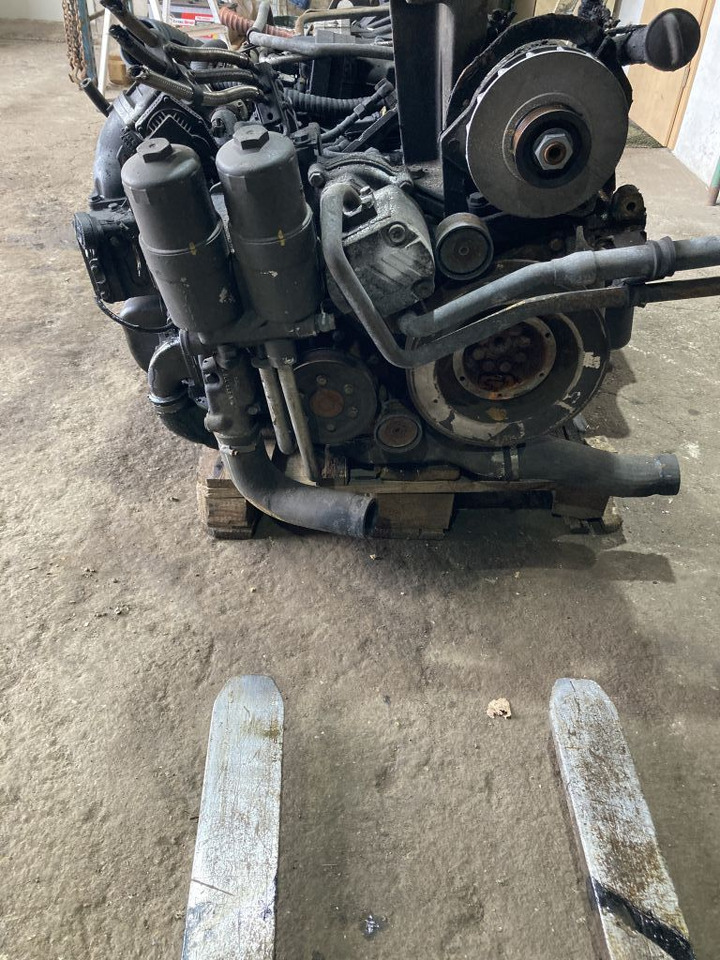 Mercedes-Benz Mercedes Motor OM 457 HLA Citaro EEV OM457HLA Claas 457.959 457959 - محرك - حافلة: صورة 2 Mercedes-Benz Mercedes Motor OM 457 HLA Citaro EEV OM457HLA Claas 457.959 457959 - محرك - حافلة: صورة 2