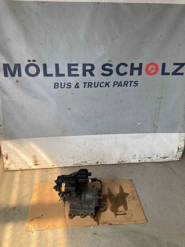 ZF Lenkung Lenkgetriebe Scania 1353044, 575014, 8098955326, 98359 - دودة دركسون - شاحنة: صورة 1 ZF Lenkung Lenkgetriebe Scania 1353044, 575014, 8098955326, 98359 - دودة دركسون - شاحنة: صورة 1