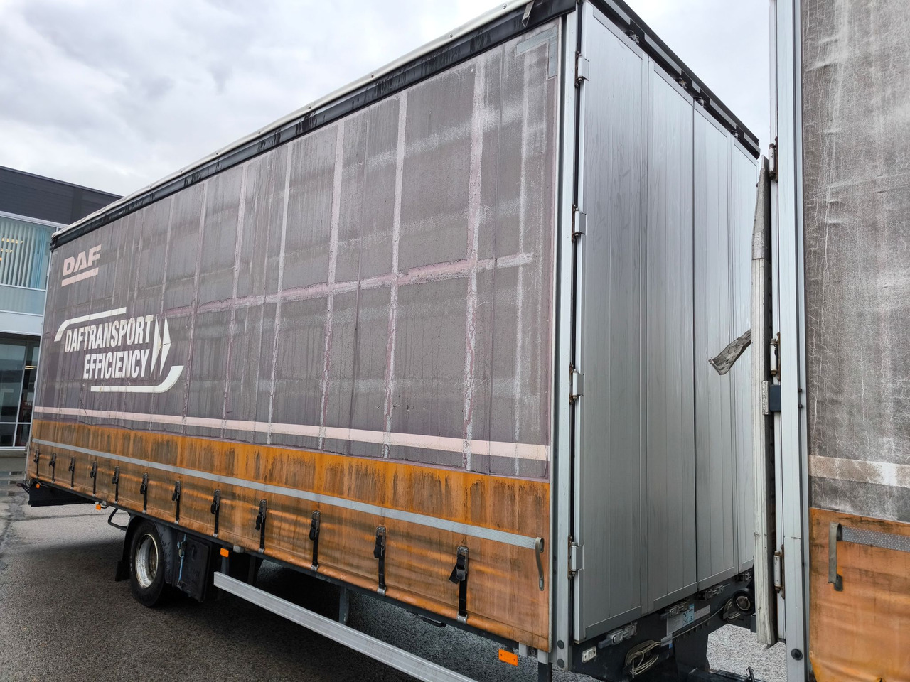 DAF LF 280 FA - شاحنة ذات ستائر جانبية: صورة 5 DAF LF 280 FA - شاحنة ذات ستائر جانبية: صورة 5