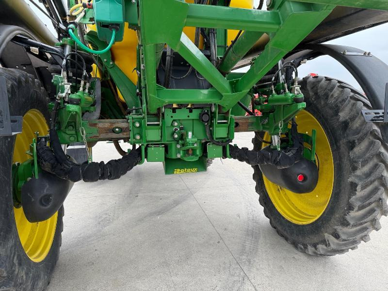 JOHN DEERE R4050I - رشاش دفع ذاتي: صورة 5 JOHN DEERE R4050I - رشاش دفع ذاتي: صورة 5