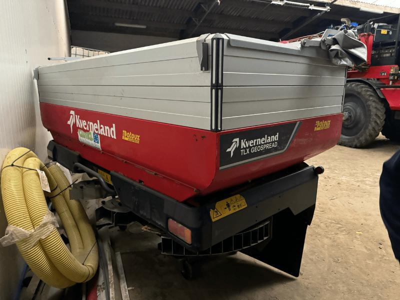KVERNELAND TLX 3225 GEOSPRE - آلة نشر السماد: صورة 4 KVERNELAND TLX 3225 GEOSPRE - آلة نشر السماد: صورة 4