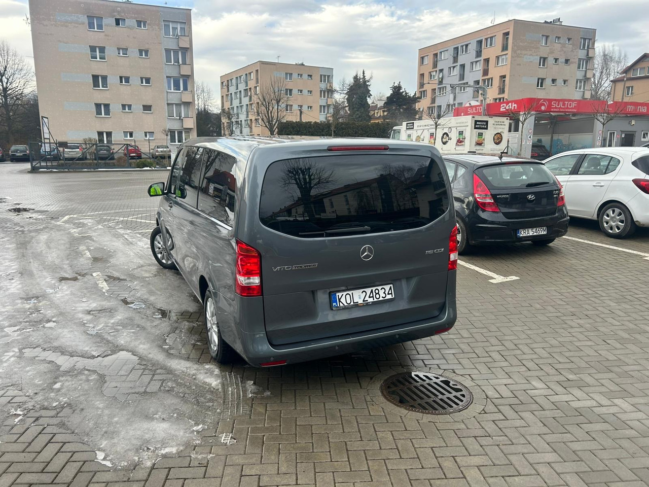 Mercedes-Benz VITO TOURER - ميكروباص: صورة 4 Mercedes-Benz VITO TOURER - ميكروباص: صورة 4