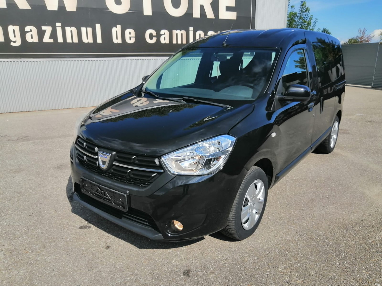 DACIA Dokker 1,6 sCE Comfort Benzina/GPL, TOP !!! - الشاحنات الصغيرة كابينة مزدوجة: صورة 1 DACIA Dokker 1,6 sCE Comfort Benzina/GPL, TOP !!! - الشاحنات الصغيرة كابينة مزدوجة: صورة 1